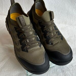 KEEN Utility Men's Safety Toe Work Shoes in Olive and Black size 11.5